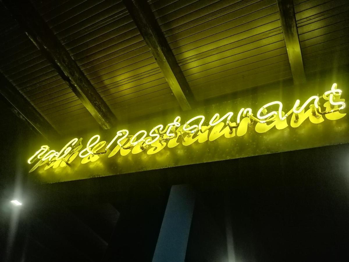Le Petit Hotel & Restaurant Negombo Exterior foto